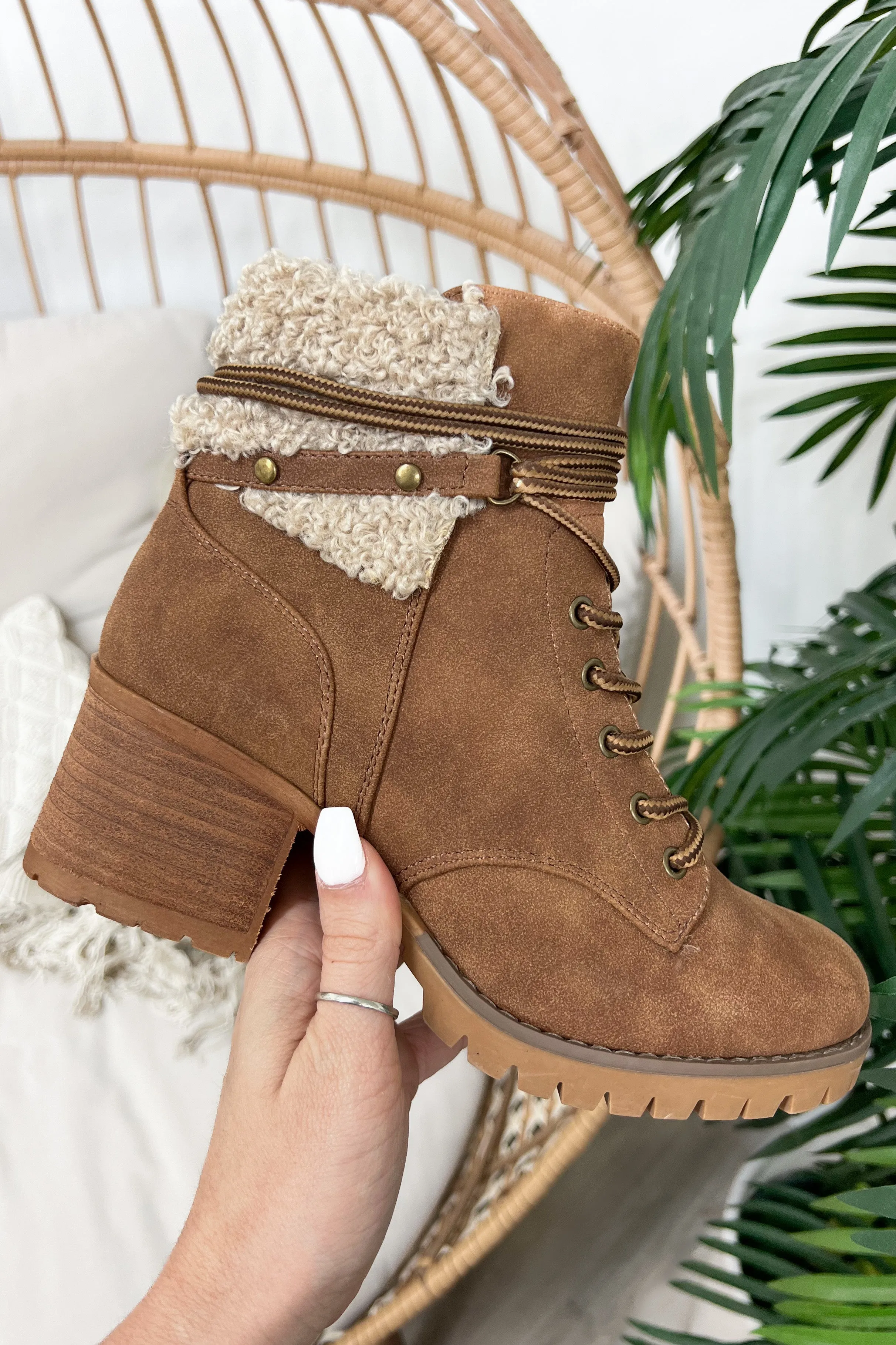 Very G Olivia Booties (Tan)